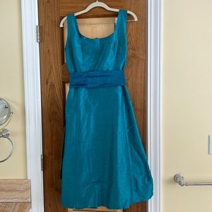 Boutique silk dress - best fits size 6-8